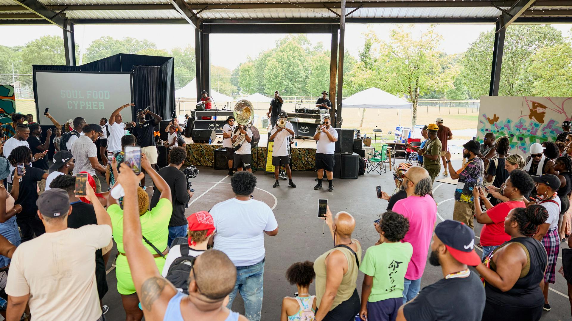 Audience enjoys family-friendly Park Jam showcase